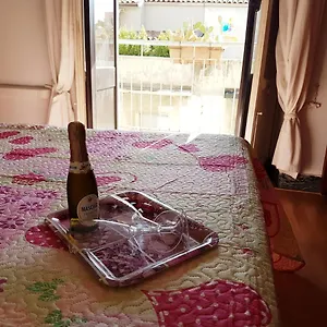 Bed & Breakfast Macallè, Aeroporto di Catania Fontana Rossa